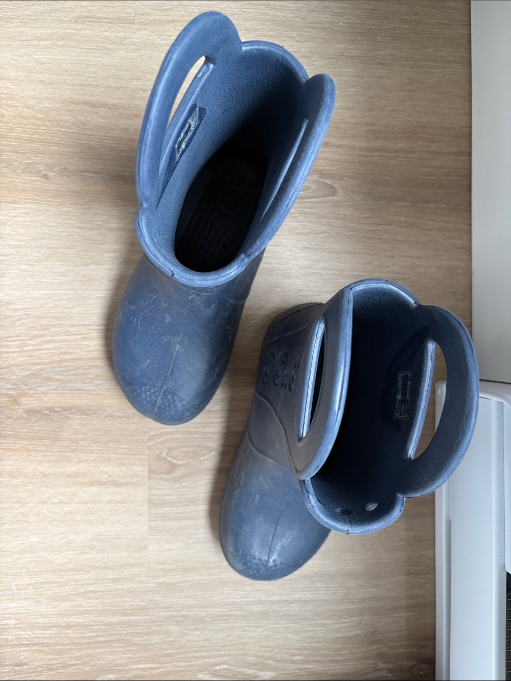 CROCS Kids Navy Blue Handle Rain Boots size 1 junior - Picture 2 of 7